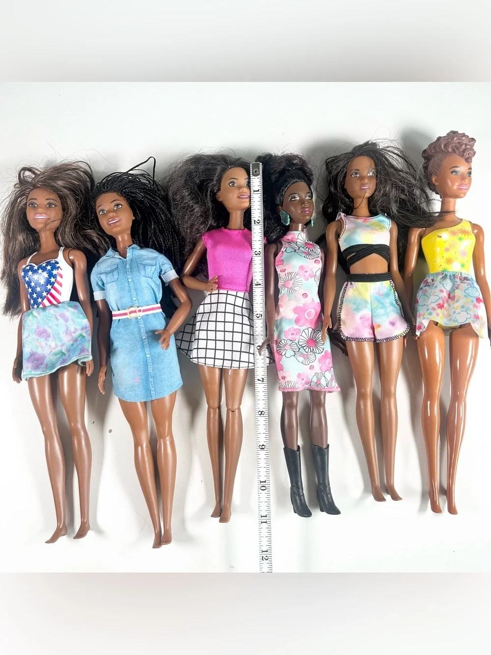 Barbie and Friends African American Fashion Dolls Lot of 6 Dolls